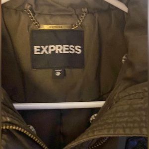 Woman’s wintercoat. Very warm and insulated.